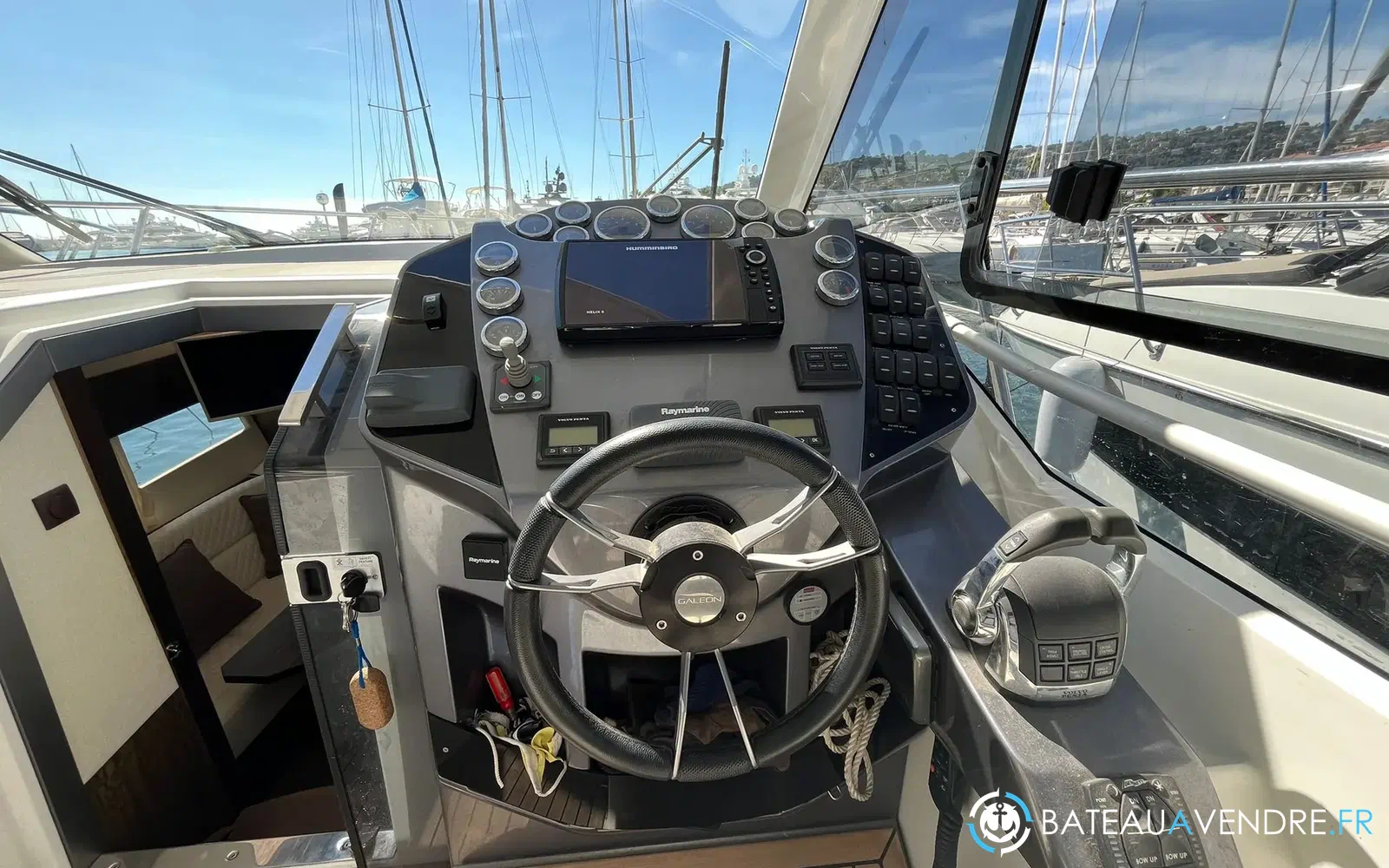 slider 12 Galeon 335 HTS