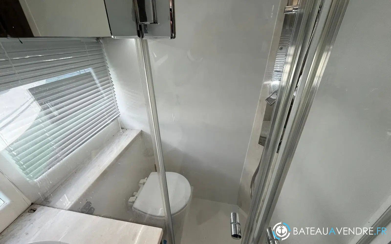 slider 17 Galeon 335 HTS
