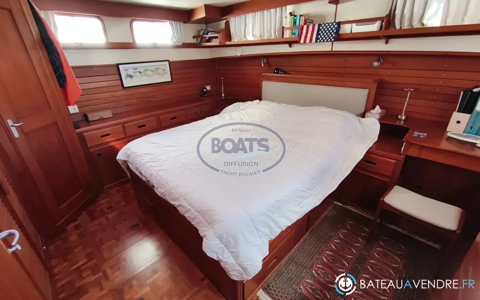 slider 9 Grand Banks 42