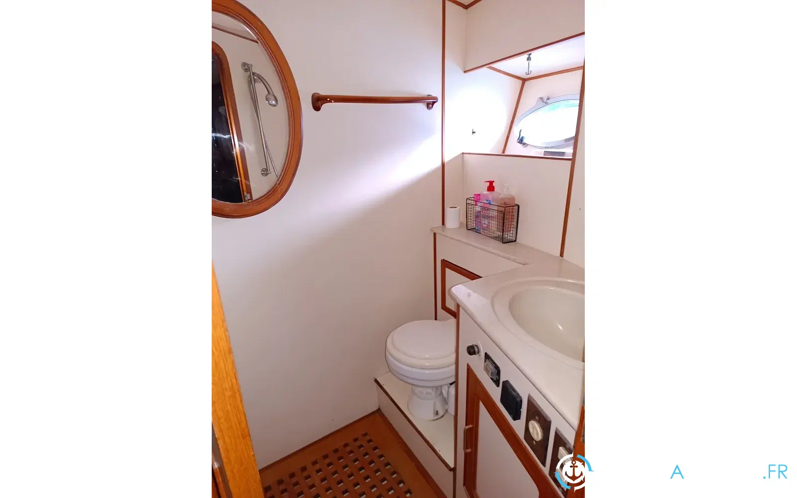 slider 17 King Yacht Monterey 46