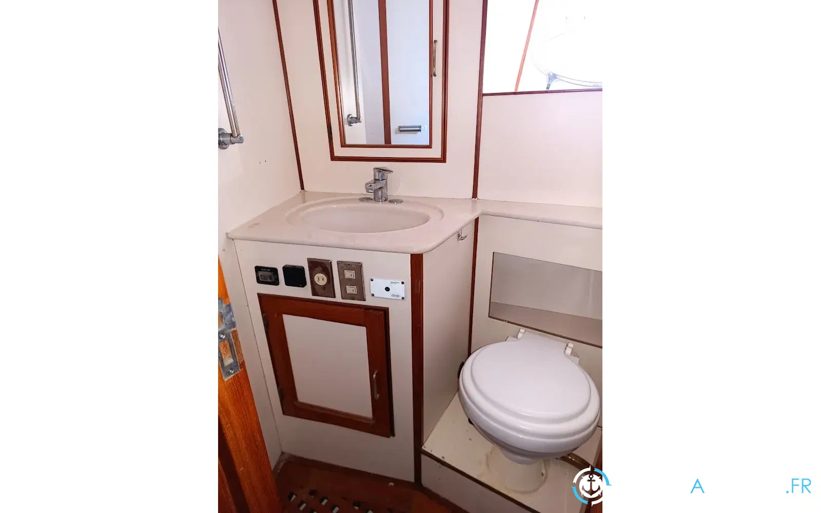 slider 19 King Yacht Monterey 46