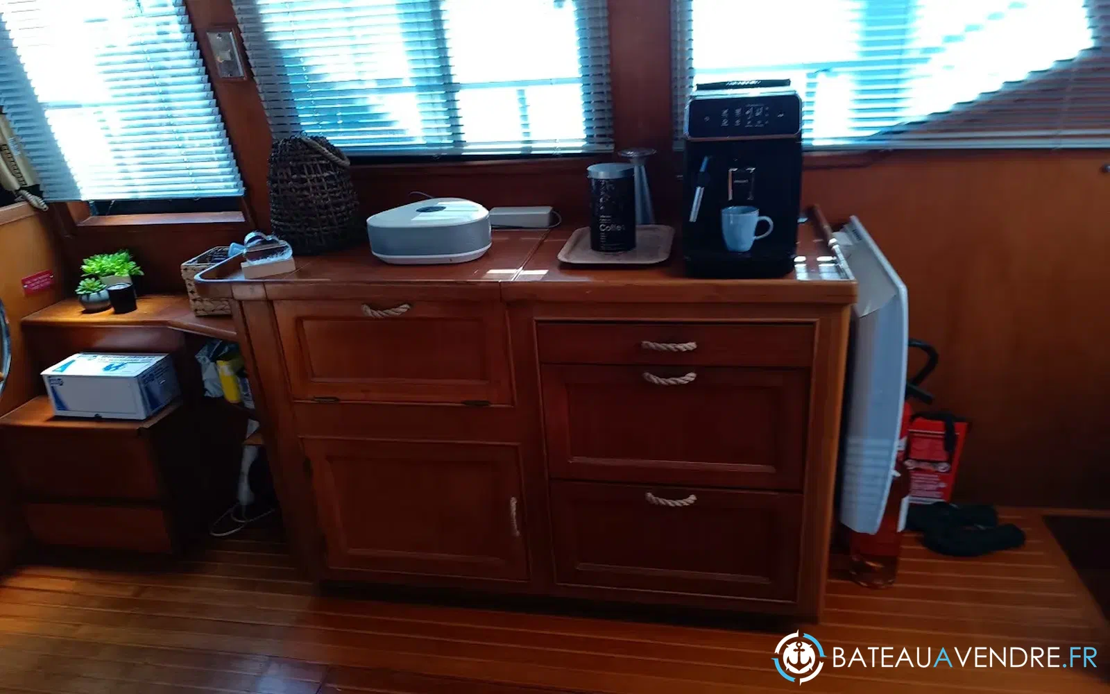 slider 26 King Yacht Monterey 46
