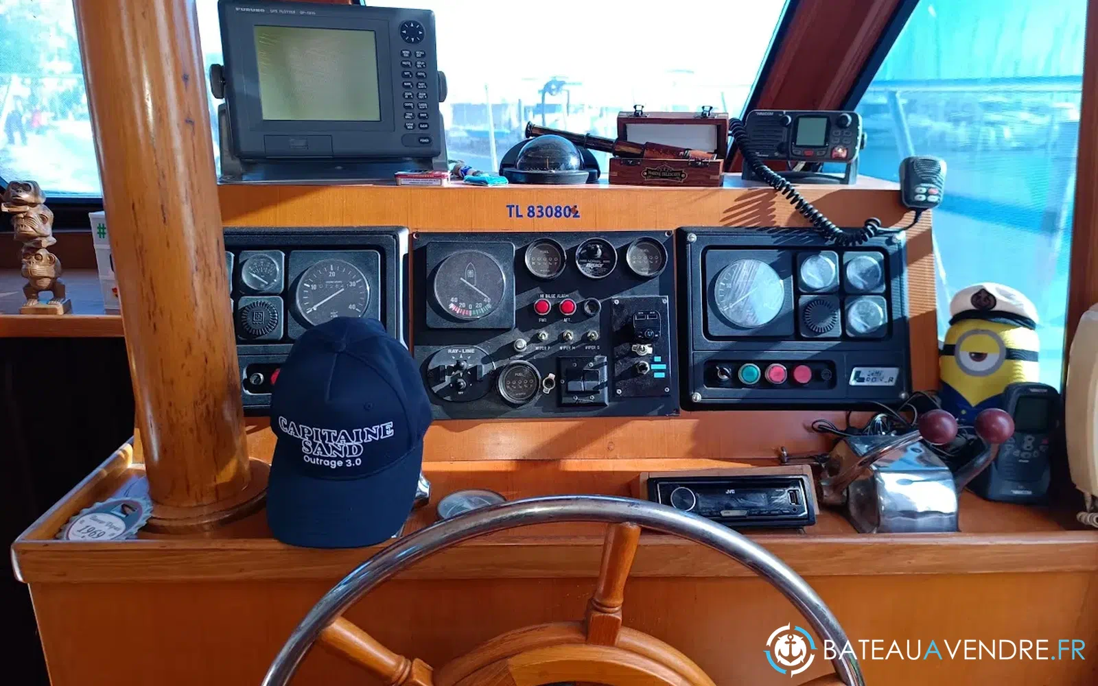 slider 7 King Yacht Monterey 46