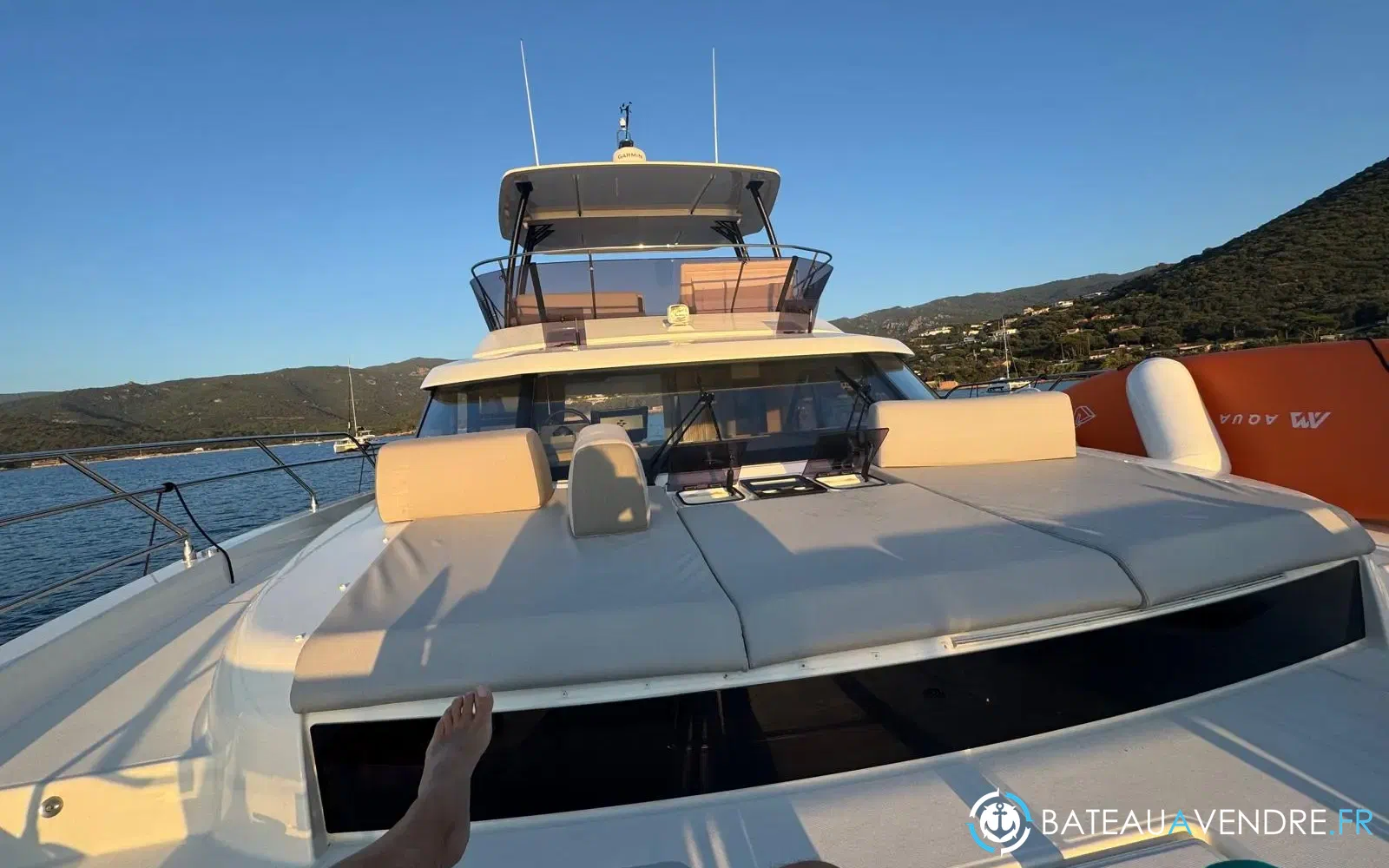 slider 6 Prestige Yachts M48