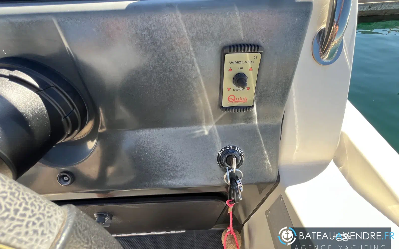 slider 12 Quicksilver Activ 675 Sundeck