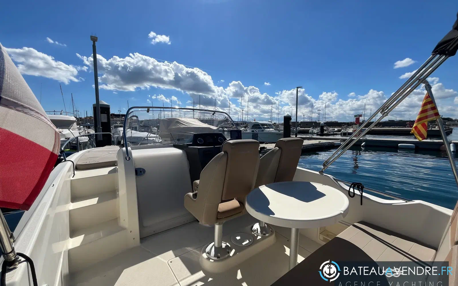 slider 13 Quicksilver Activ 675 Sundeck