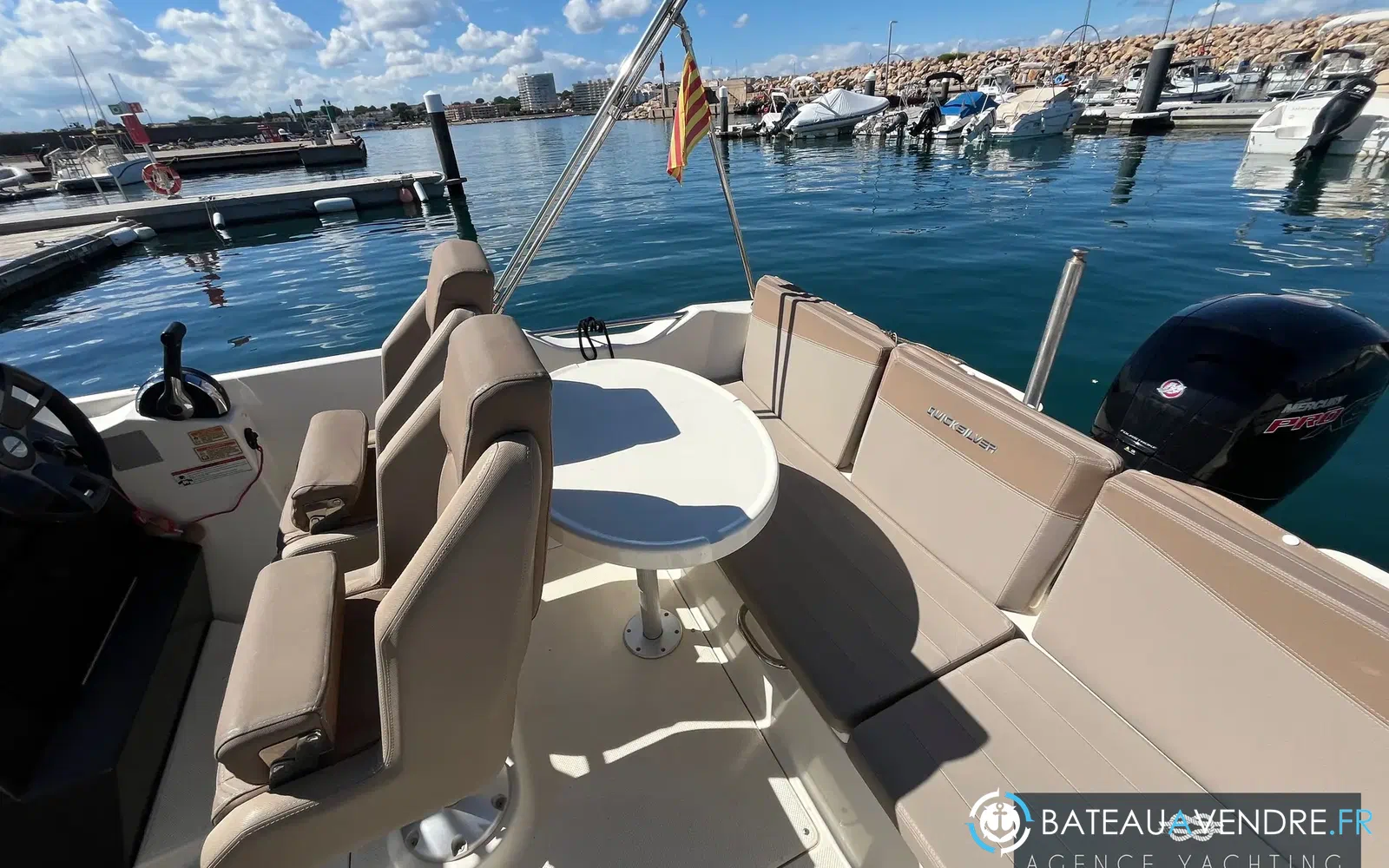 slider 14 Quicksilver Activ 675 Sundeck