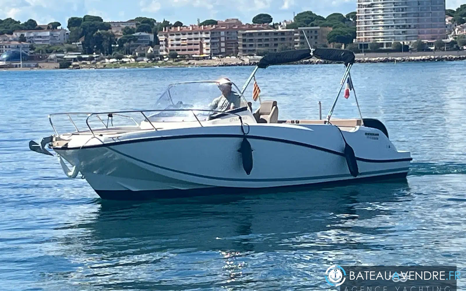 slider 3 Quicksilver Activ 675 Sundeck