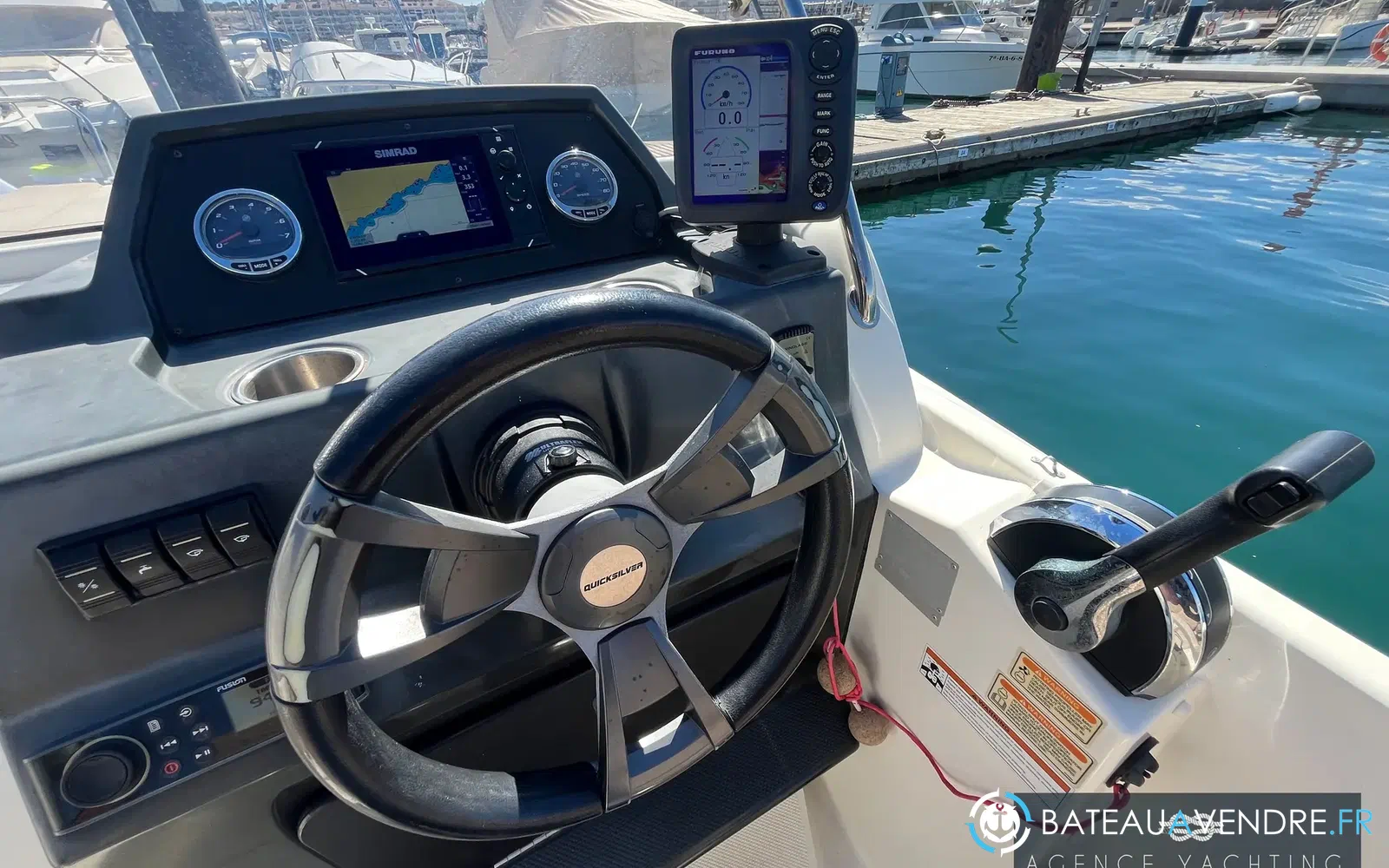 slider 7 Quicksilver Activ 675 Sundeck