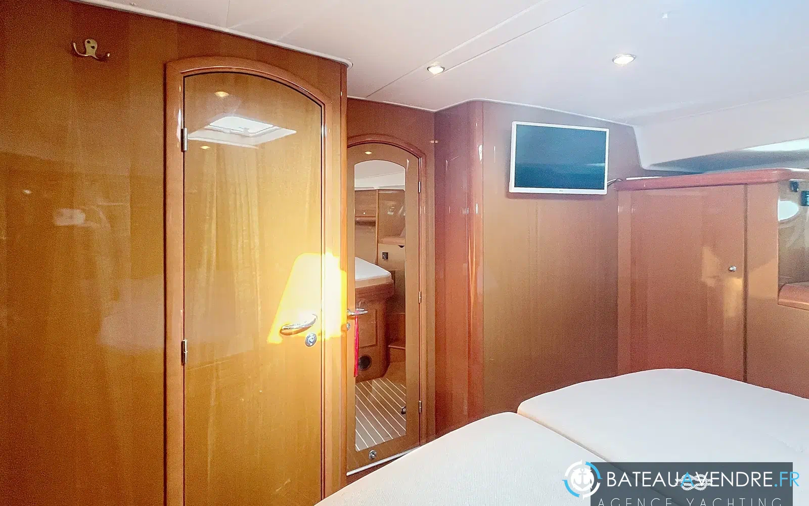 slider 8 Beneteau Antares 13.80