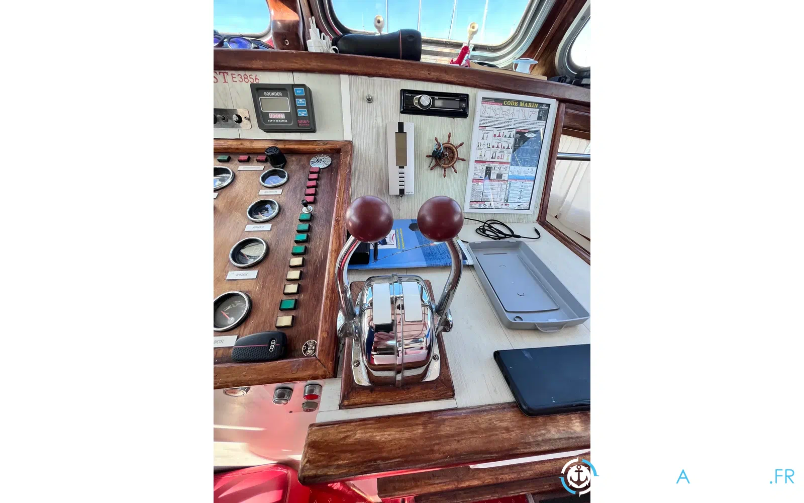 slider 10 Trawler 15 m