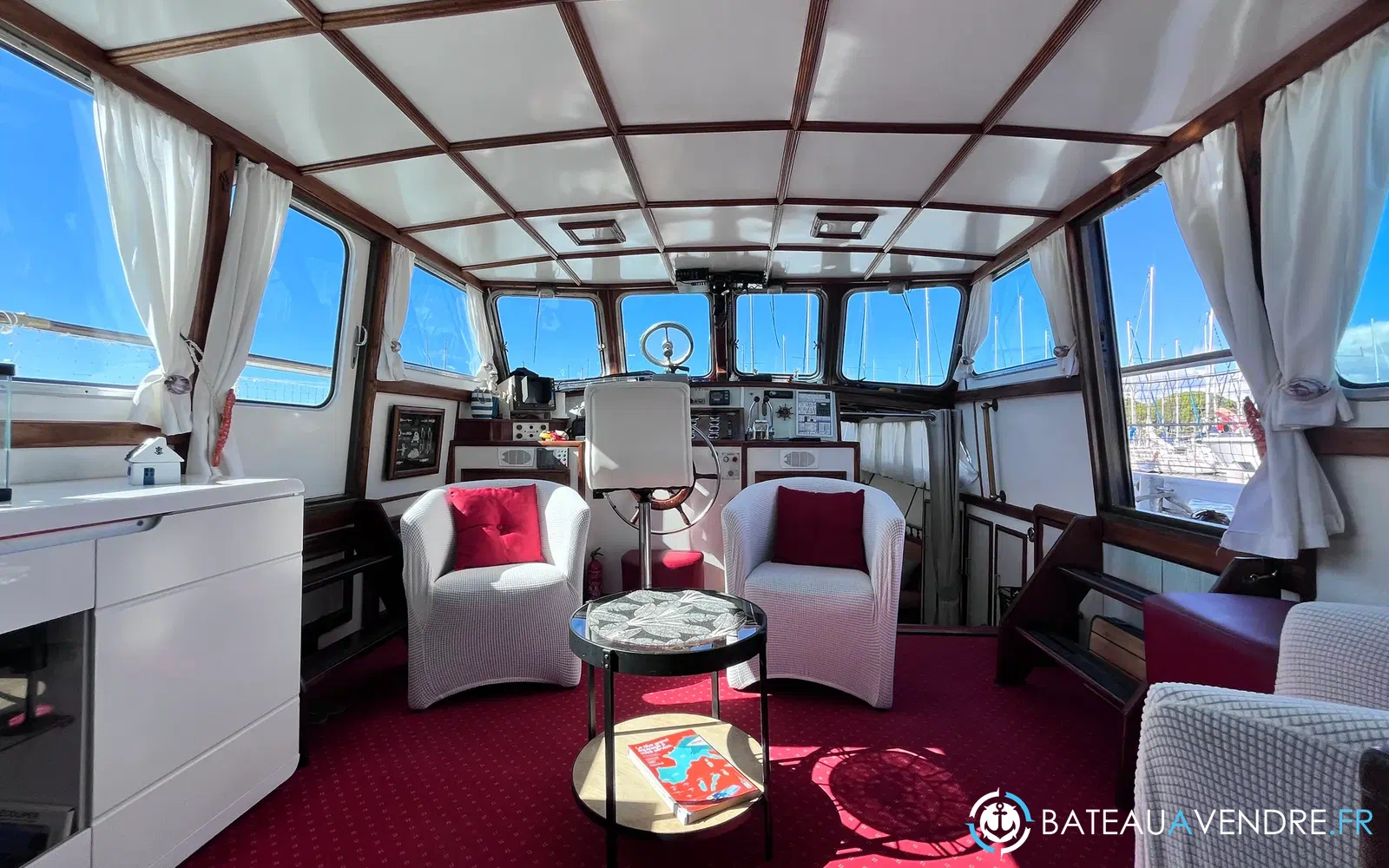 slider 20 Trawler 15 m