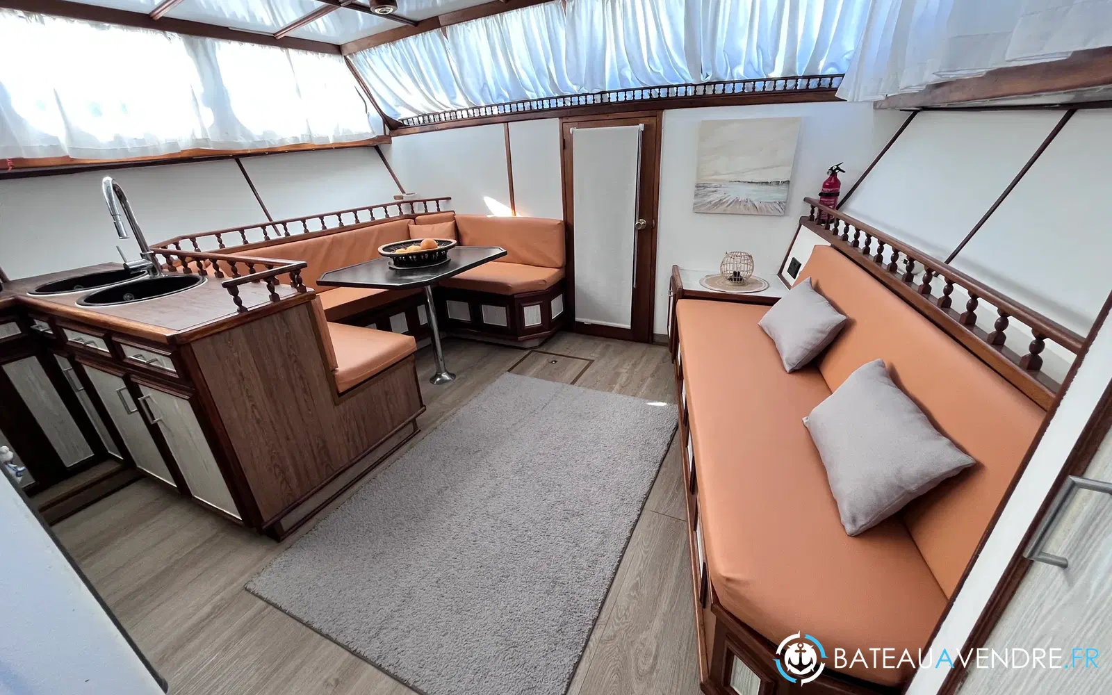 slider 28 Trawler 15 m