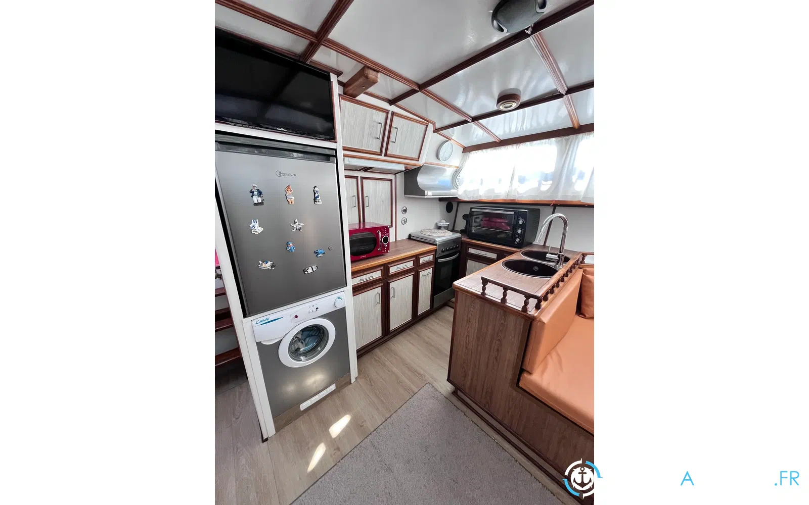 slider 30 Trawler 15 m
