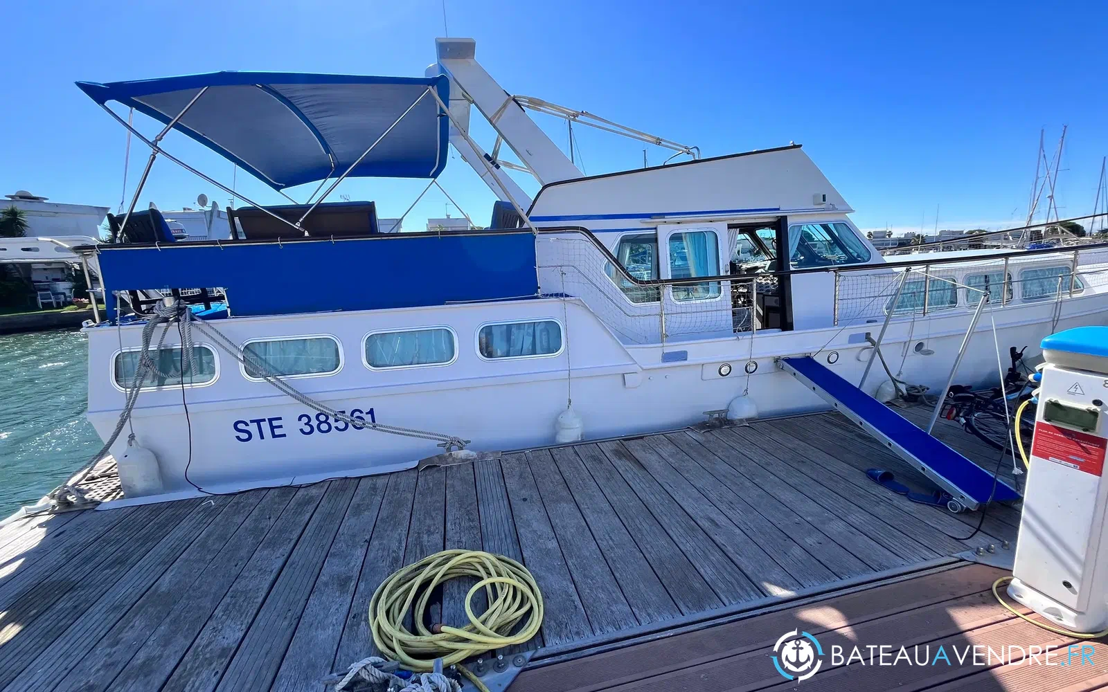 slider 48 Trawler 15 m