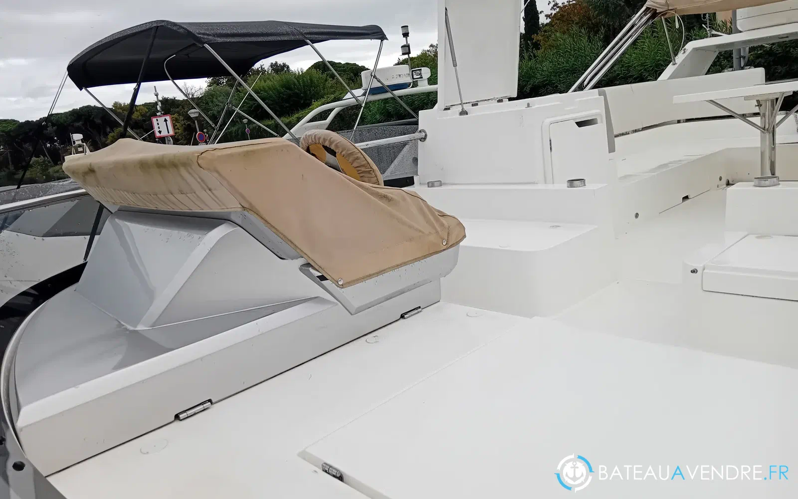 slider 2 Galeon 420 Fly