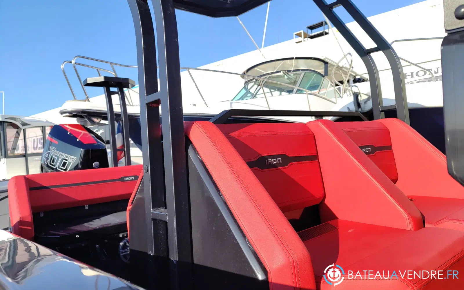 slider 8 Iron Boats 907