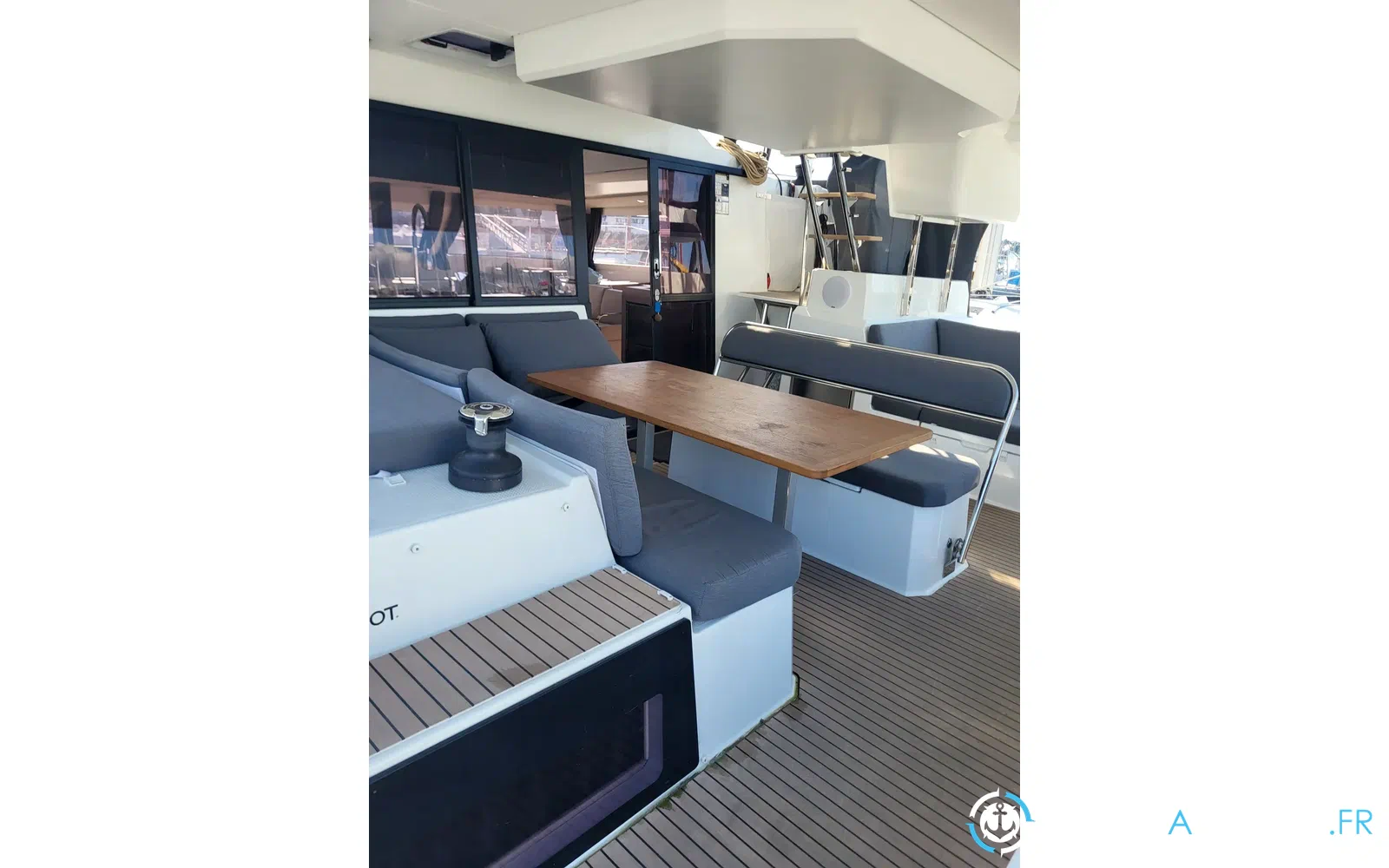 slider 12 Fountaine Pajot Elba 45