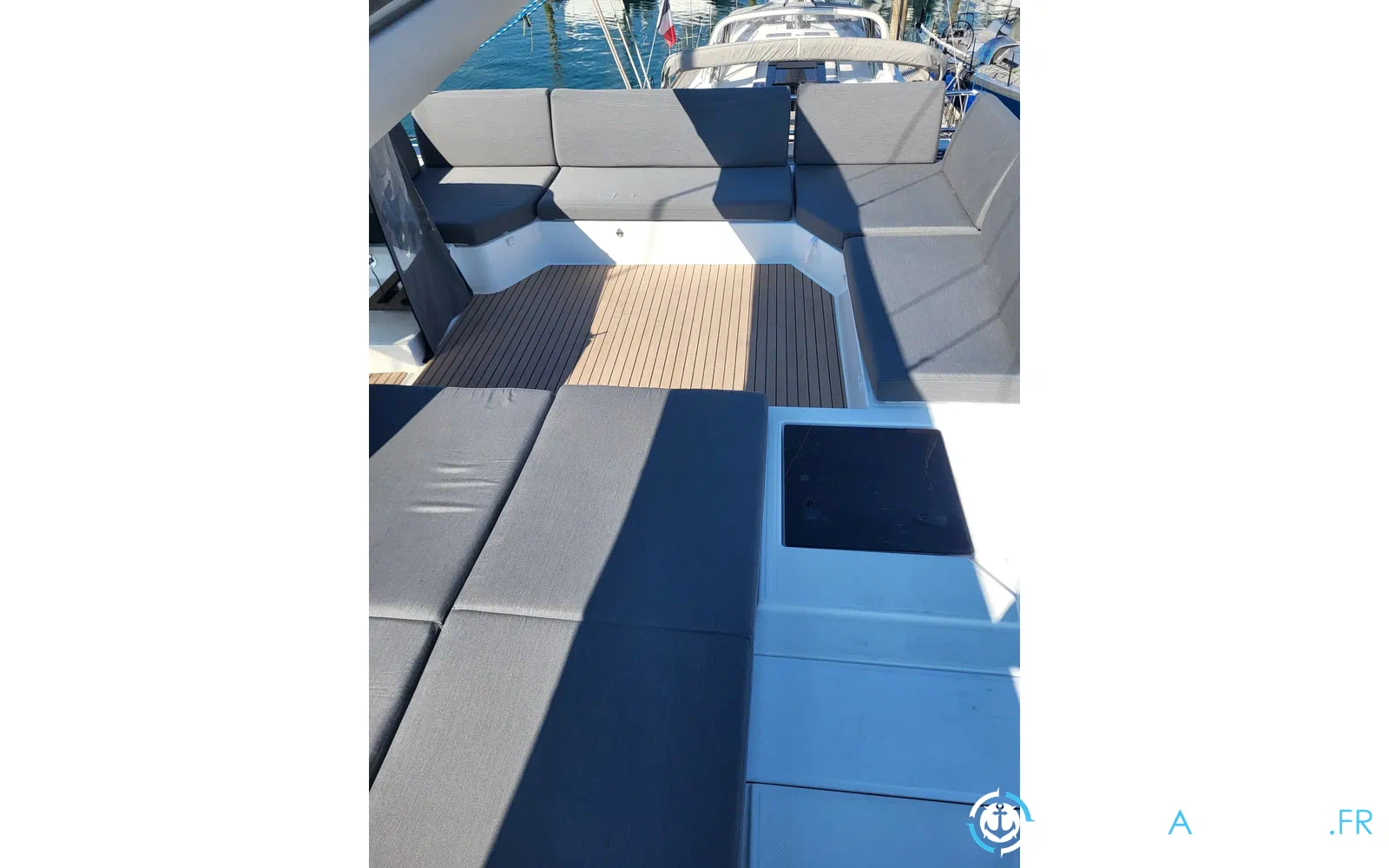 slider 23 Fountaine Pajot Elba 45
