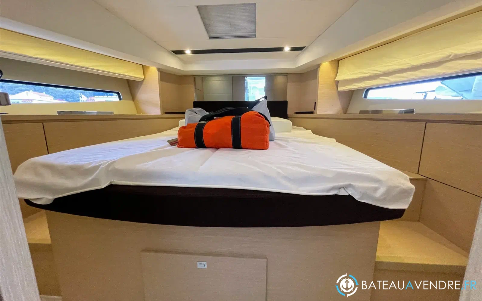 slider 17 Prestige Yachts 420 Fly
