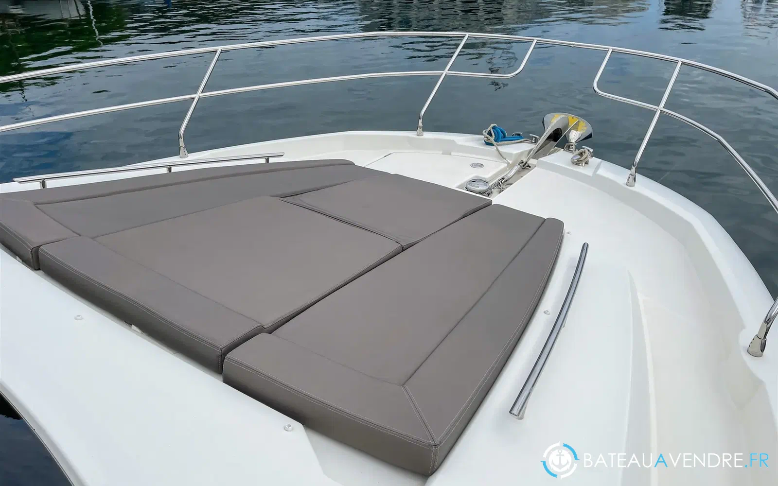 slider 6 Prestige Yachts 420 Fly