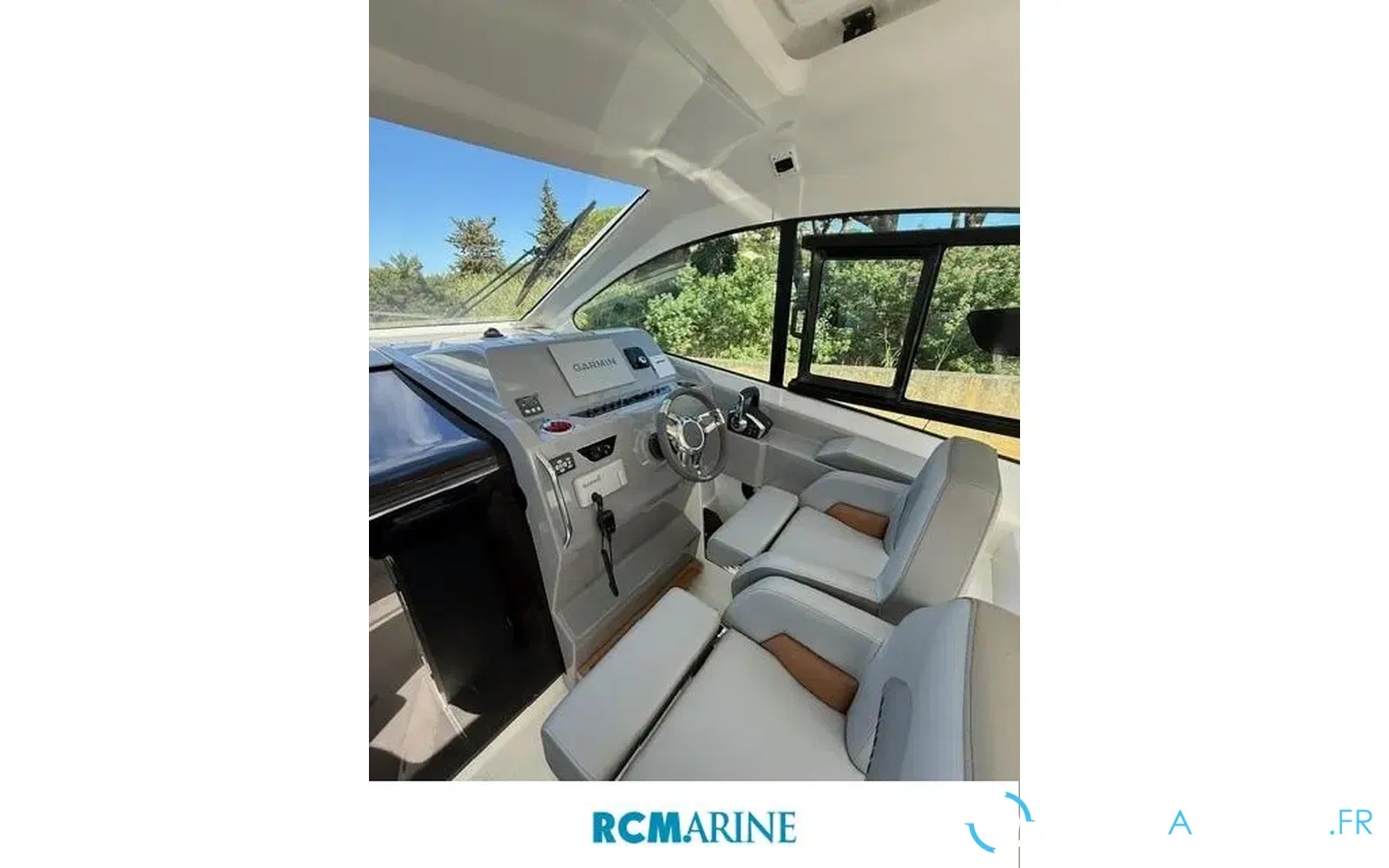 slider 10 Beneteau Gran Turismo 32