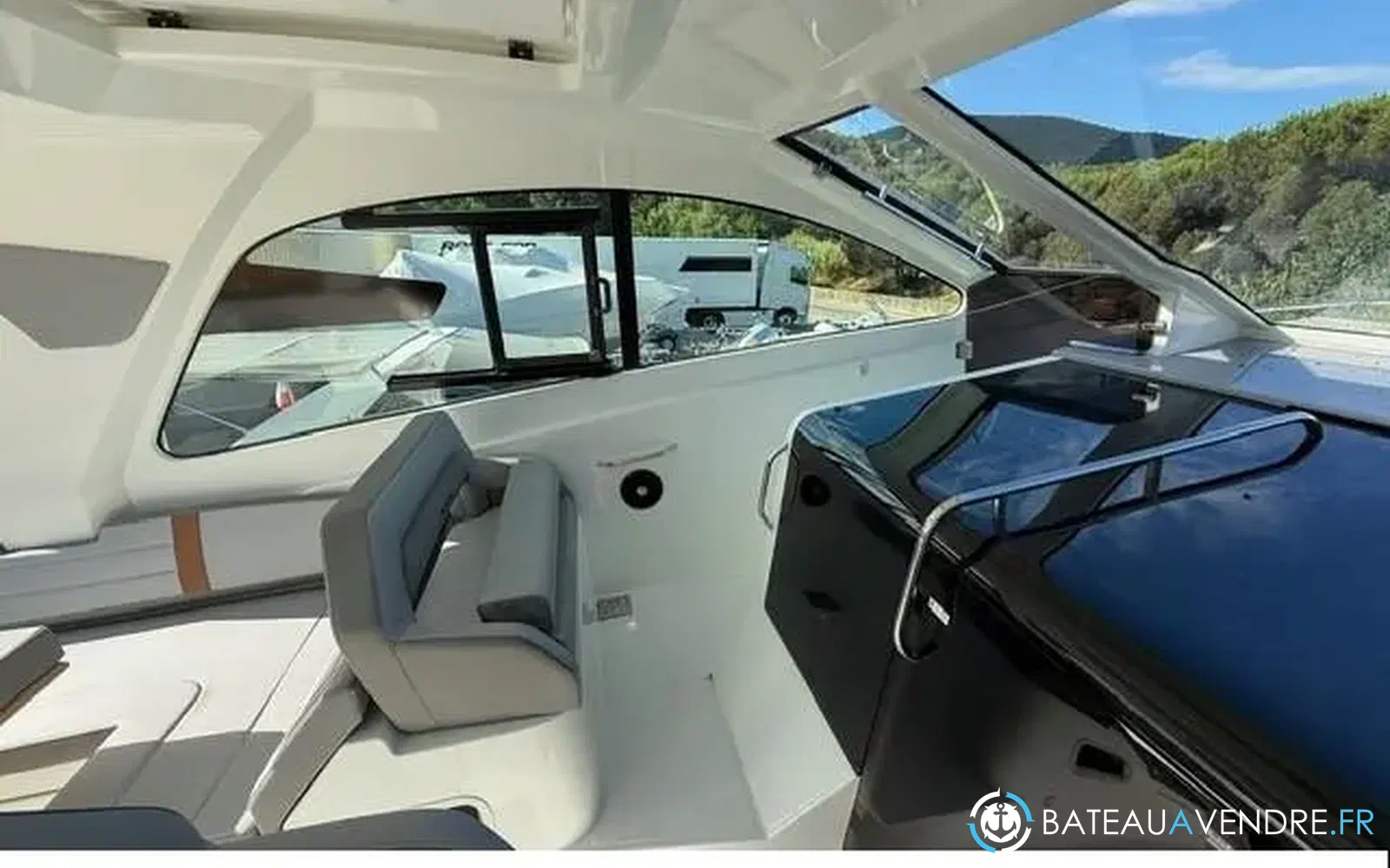 slider 13 Beneteau Gran Turismo 32