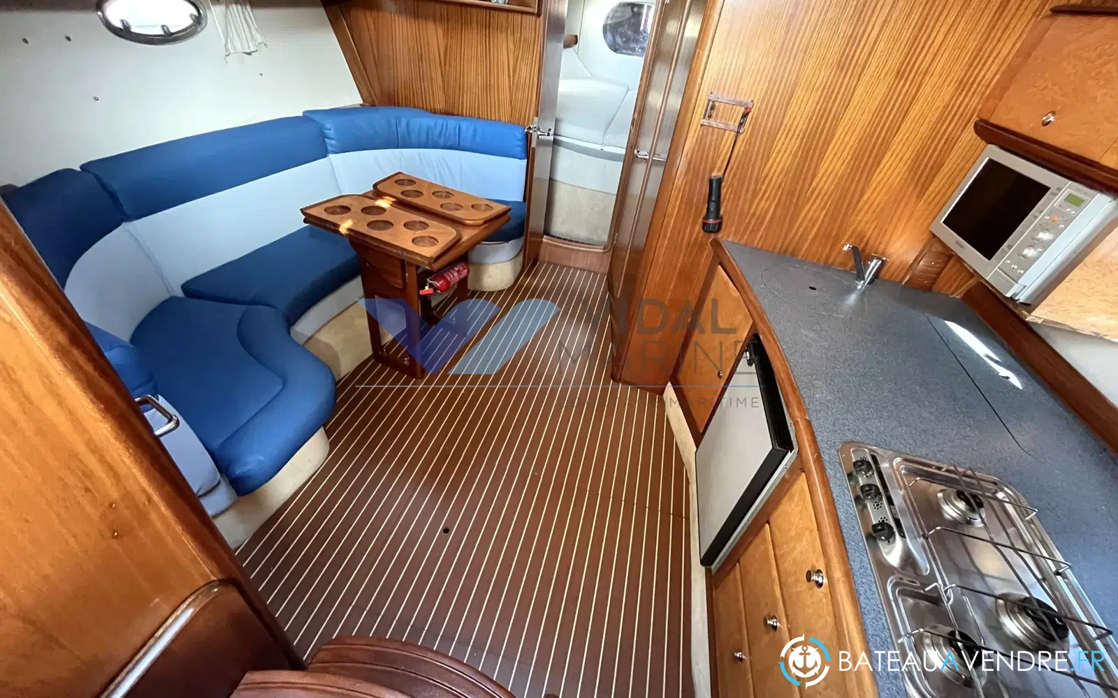 slider 8 Bavaria 380 Sport