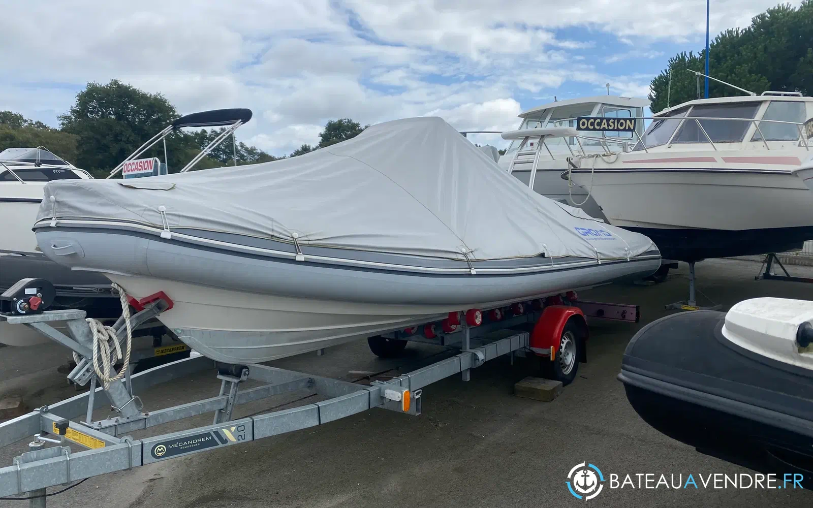 slider 4 Grand Golden Line 580