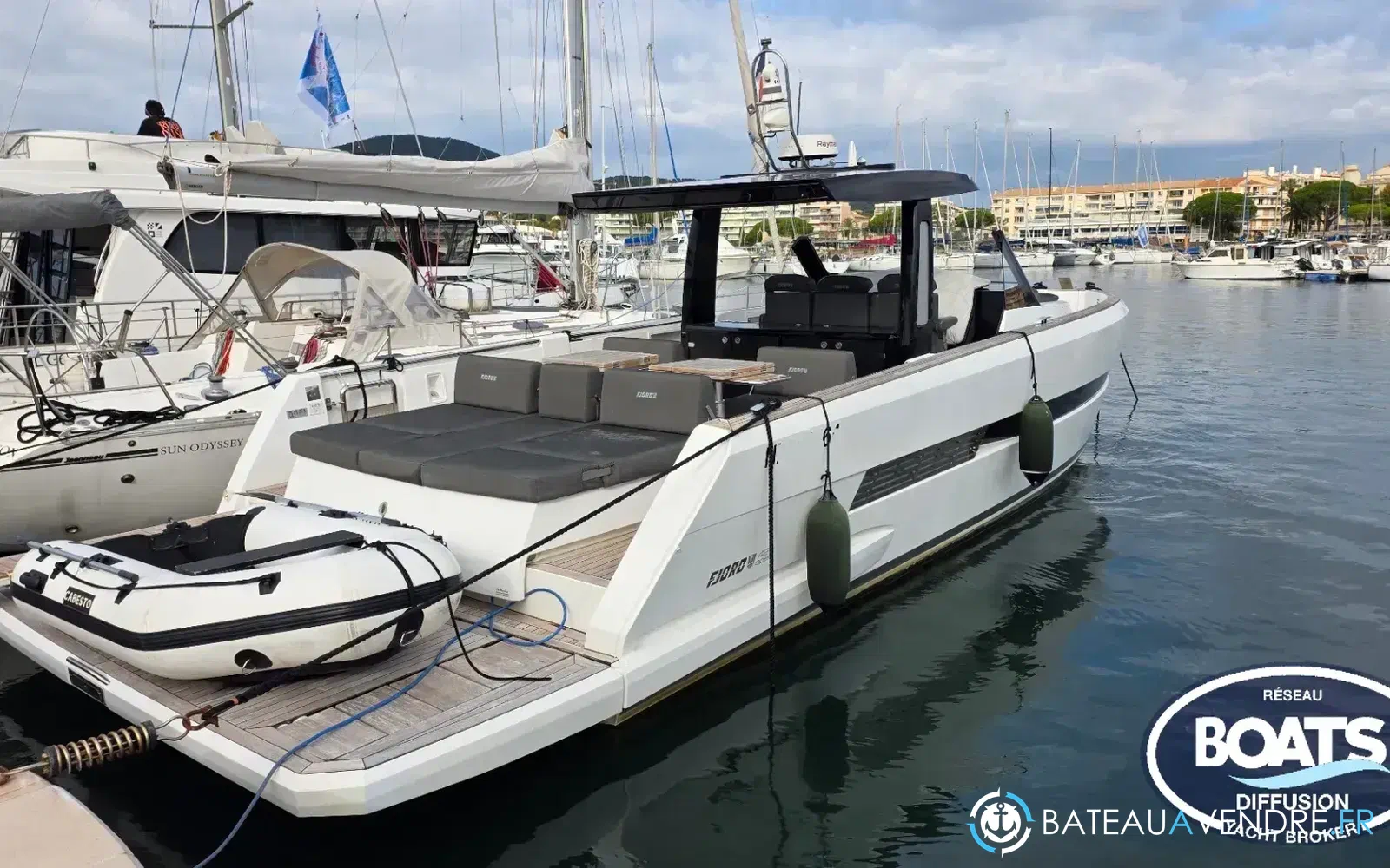 slider 0 Fjord 42 Open