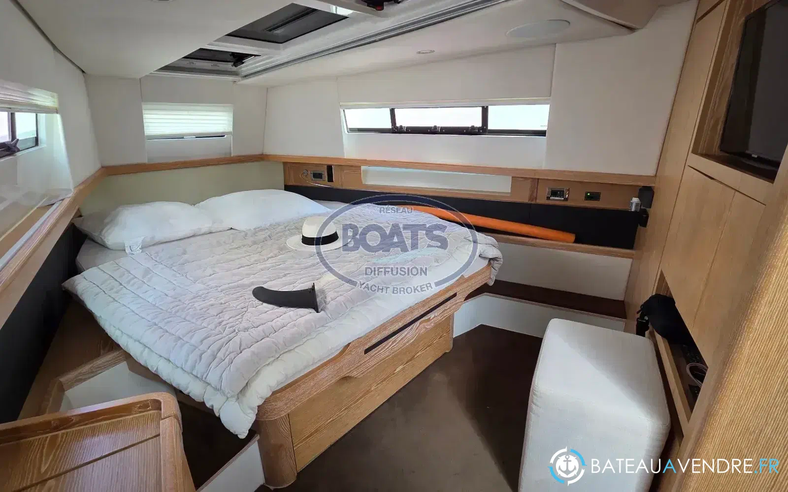 slider 10 Fjord 42 Open