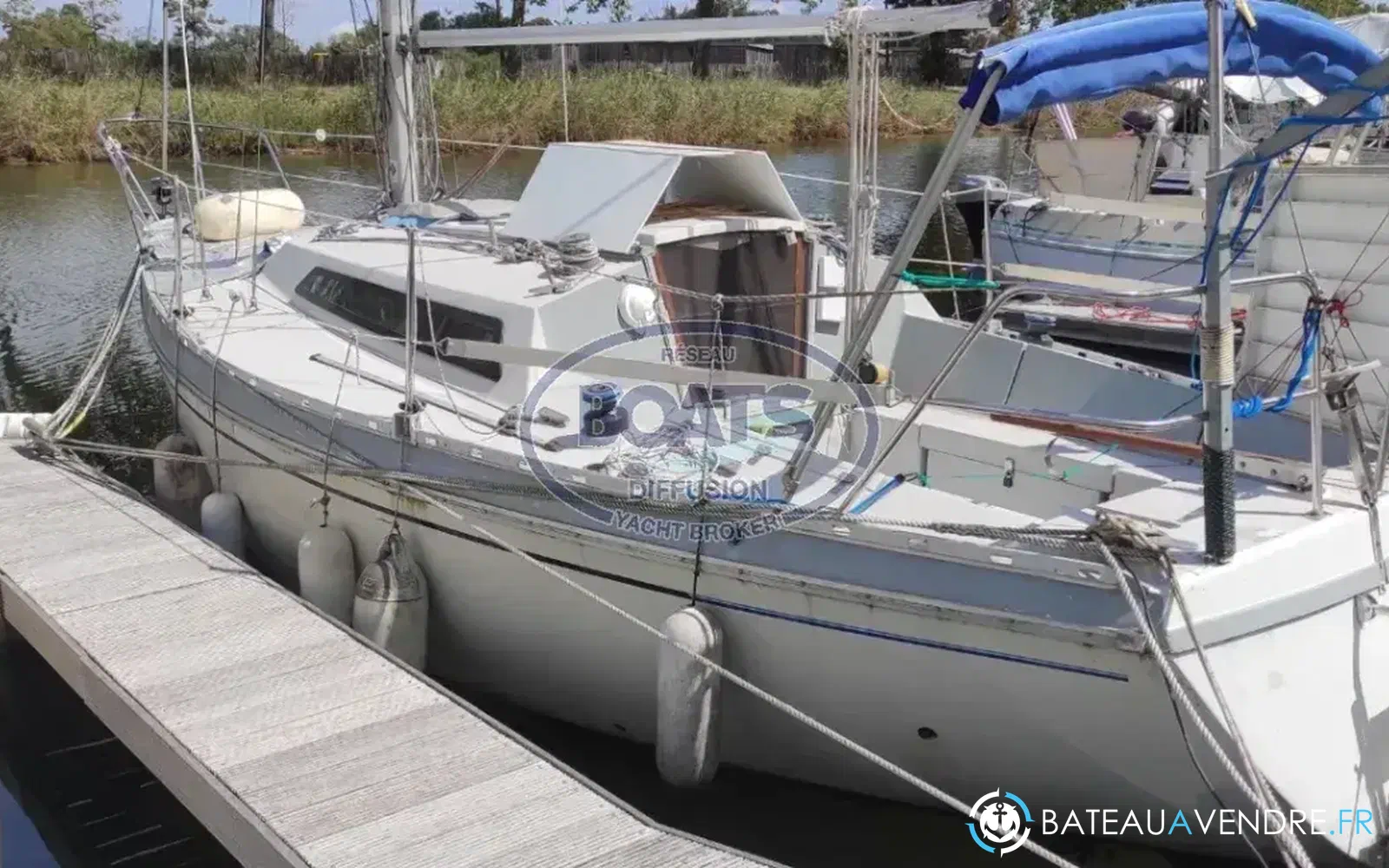slider 5 Jeanneau Aquila