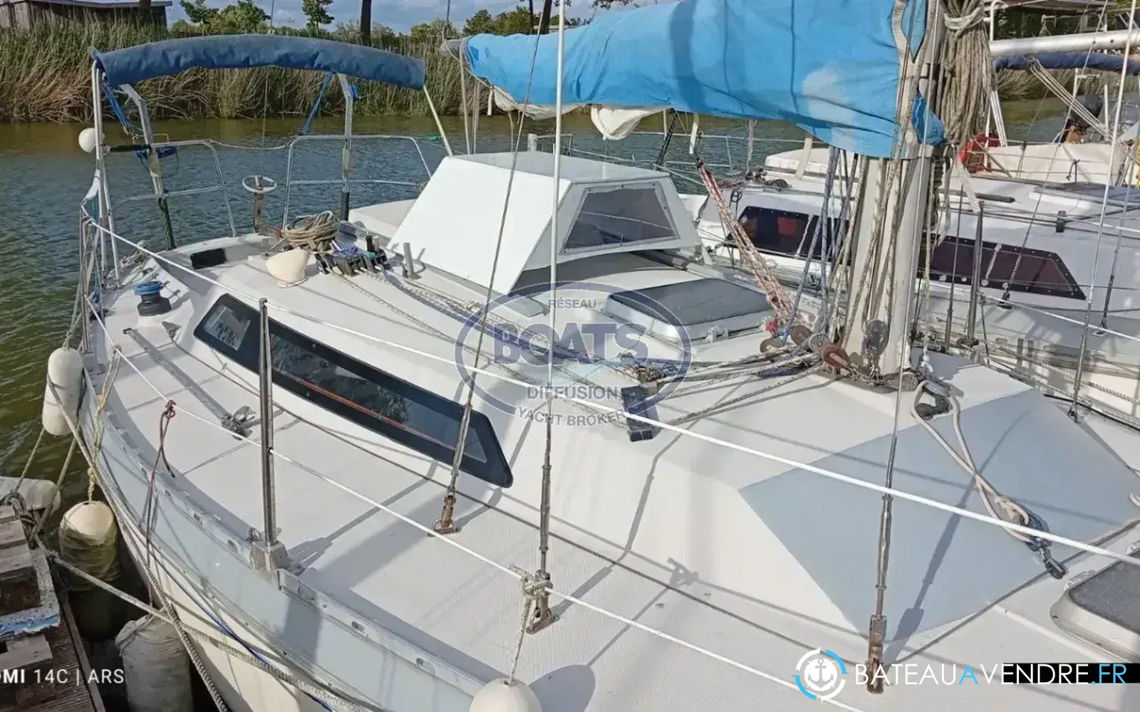 slider 6 Jeanneau Aquila