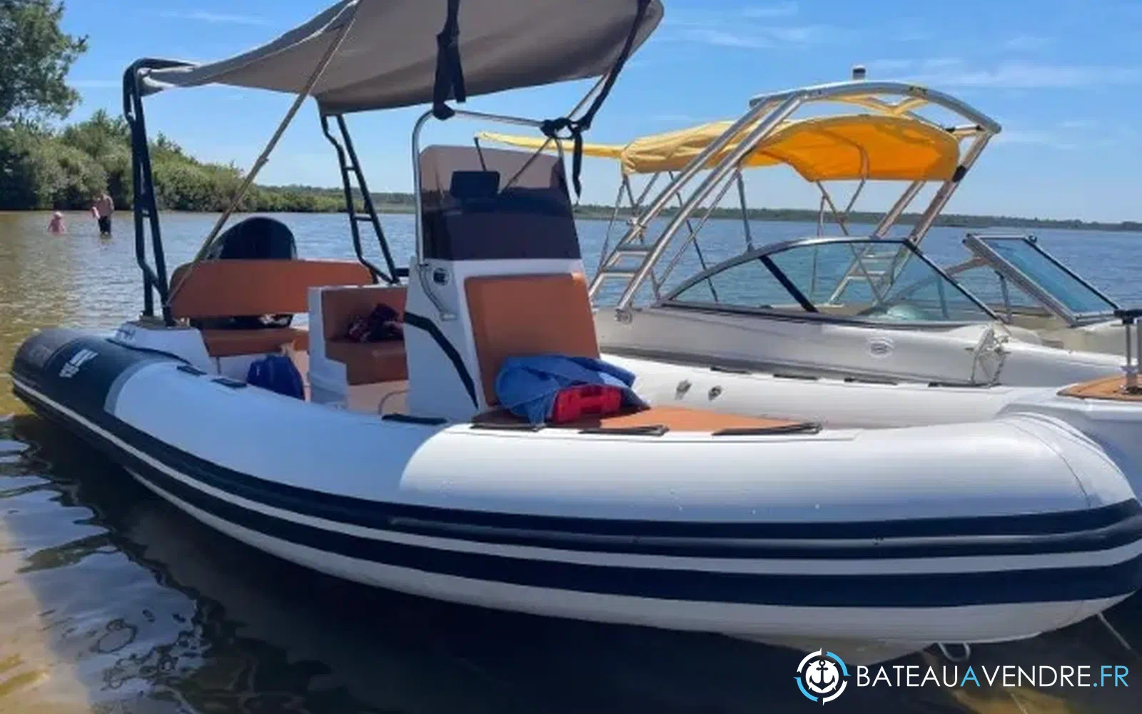 slider 0 Tiger Marine Pro Line 550