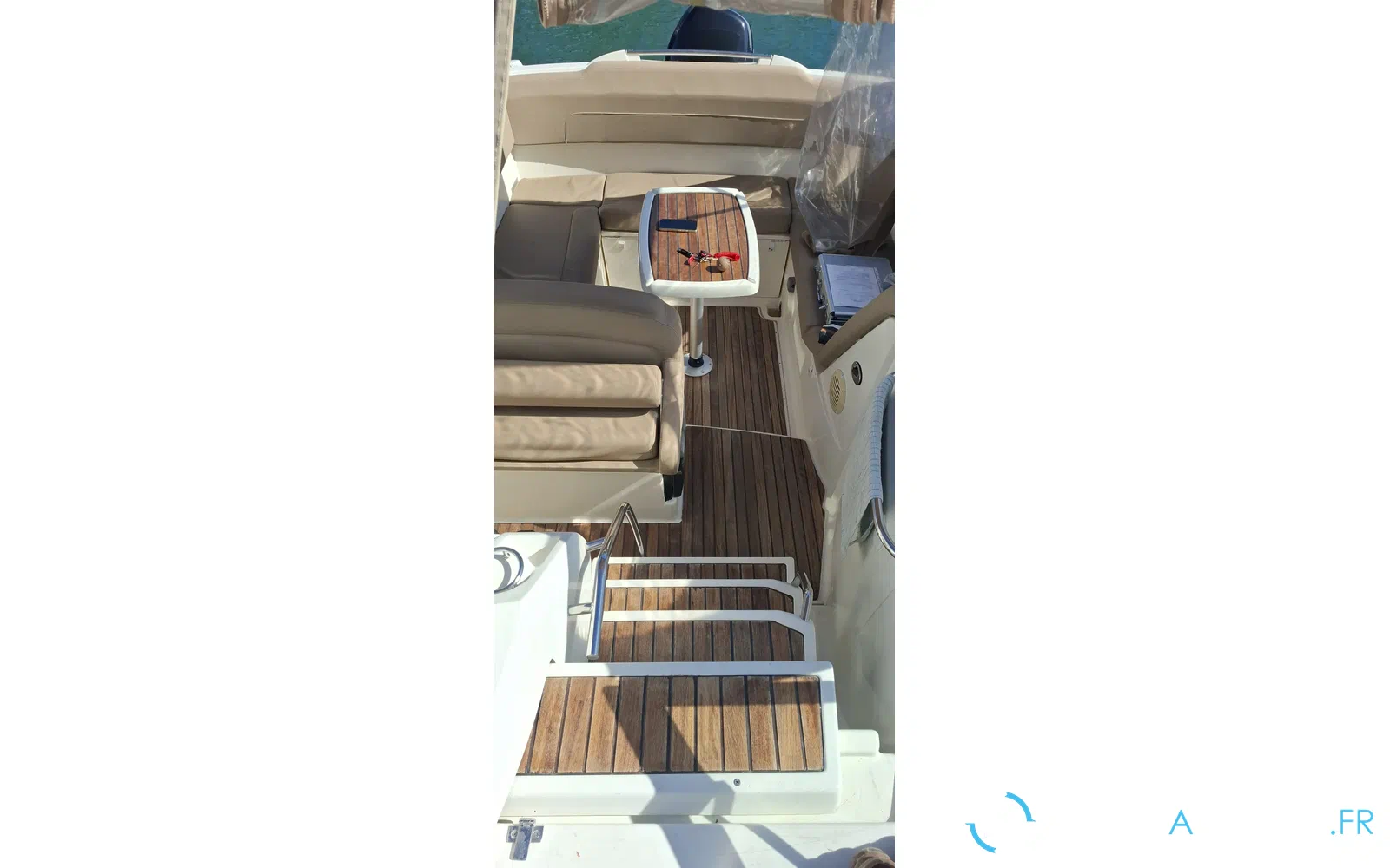 slider 4 Jeanneau Cap Camarat 7.5 DC