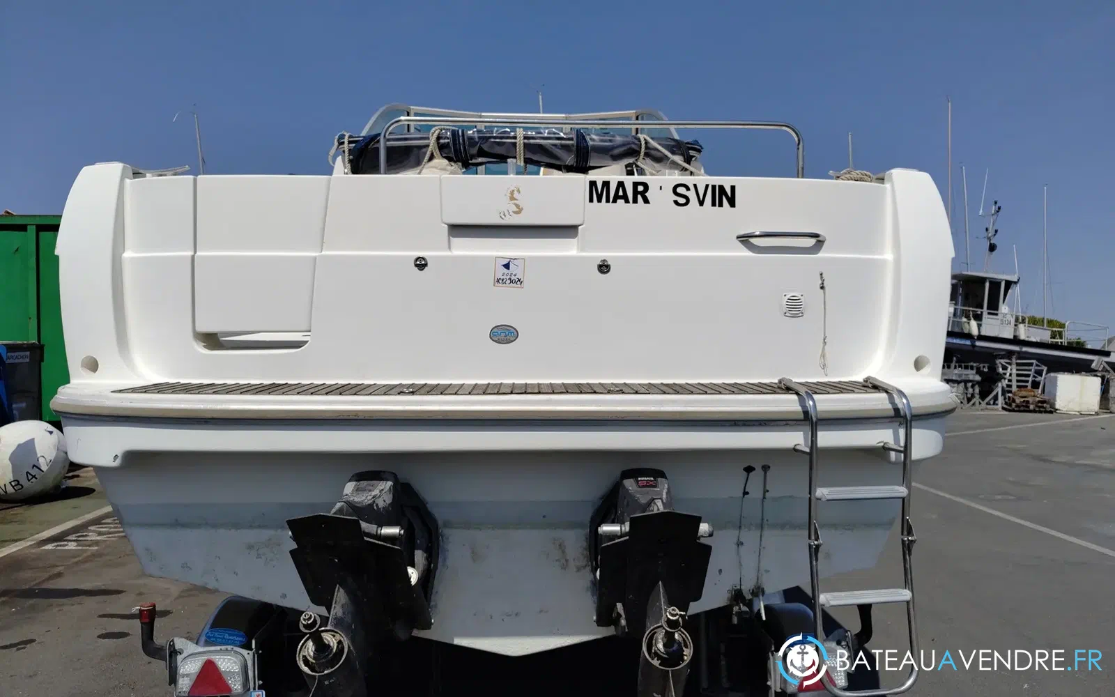 slider 3 Beneteau Ombrine 900