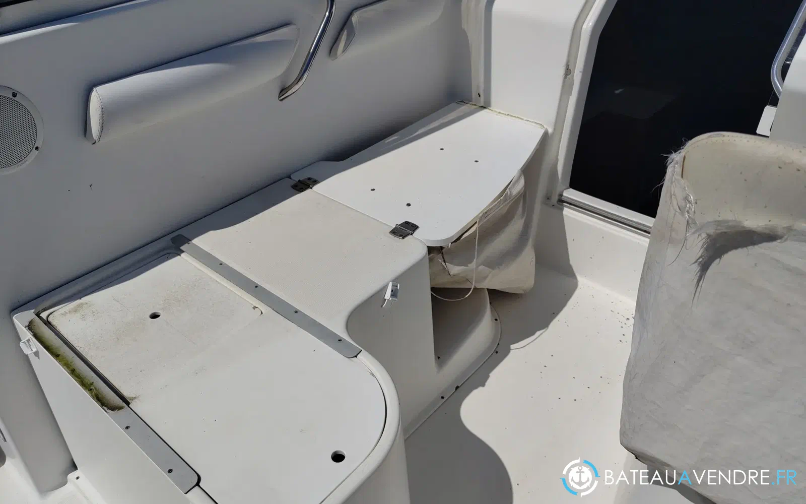 slider 10 Beneteau Ombrine 900