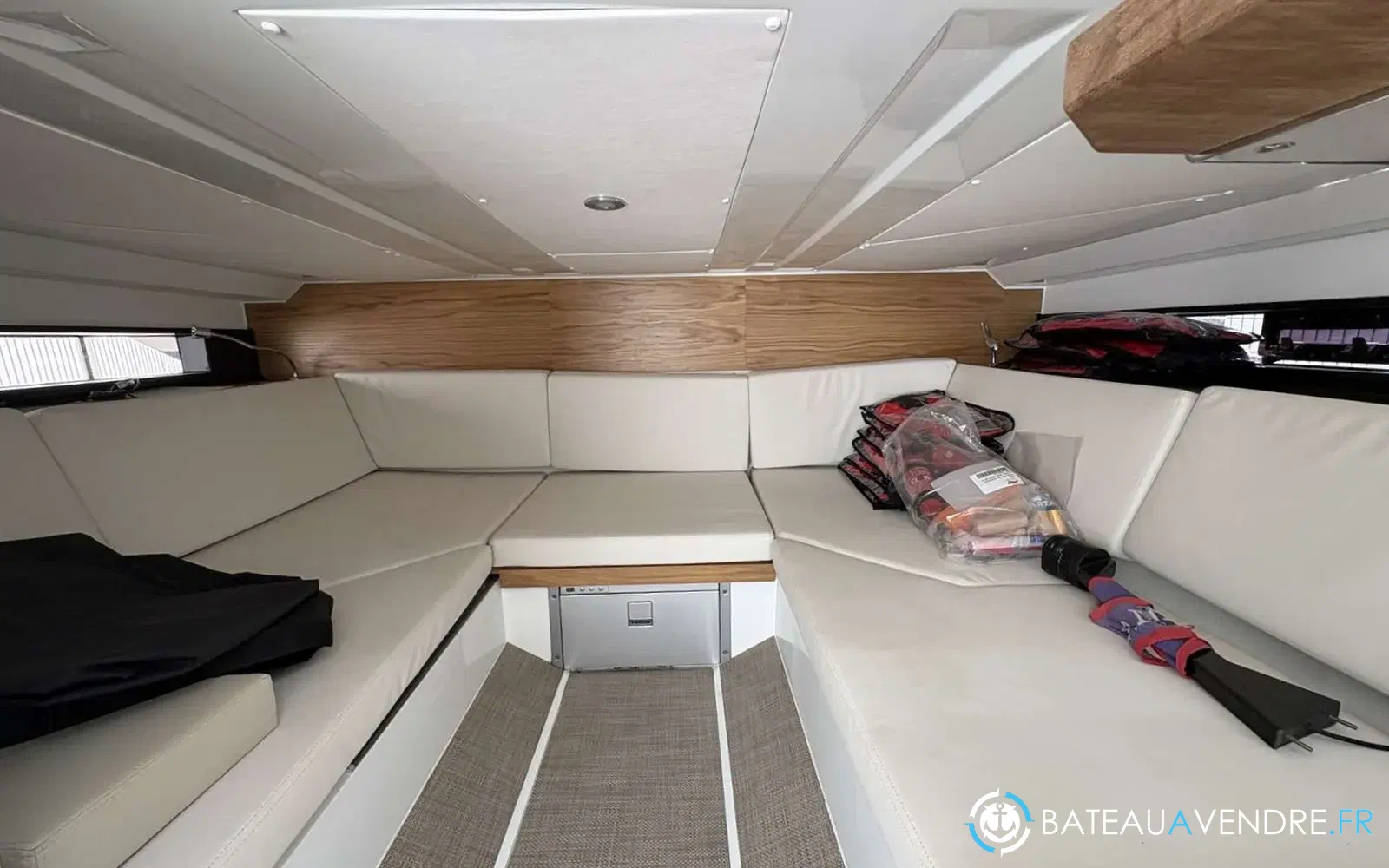 slider 9 De Antonio Yachts D36 Open
