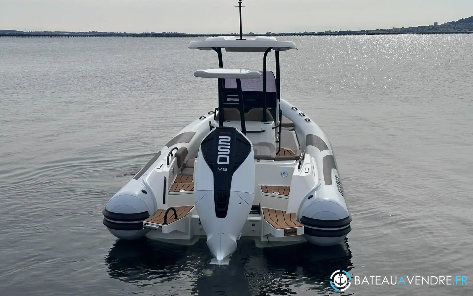 slider 3 Grand Golden Line G750