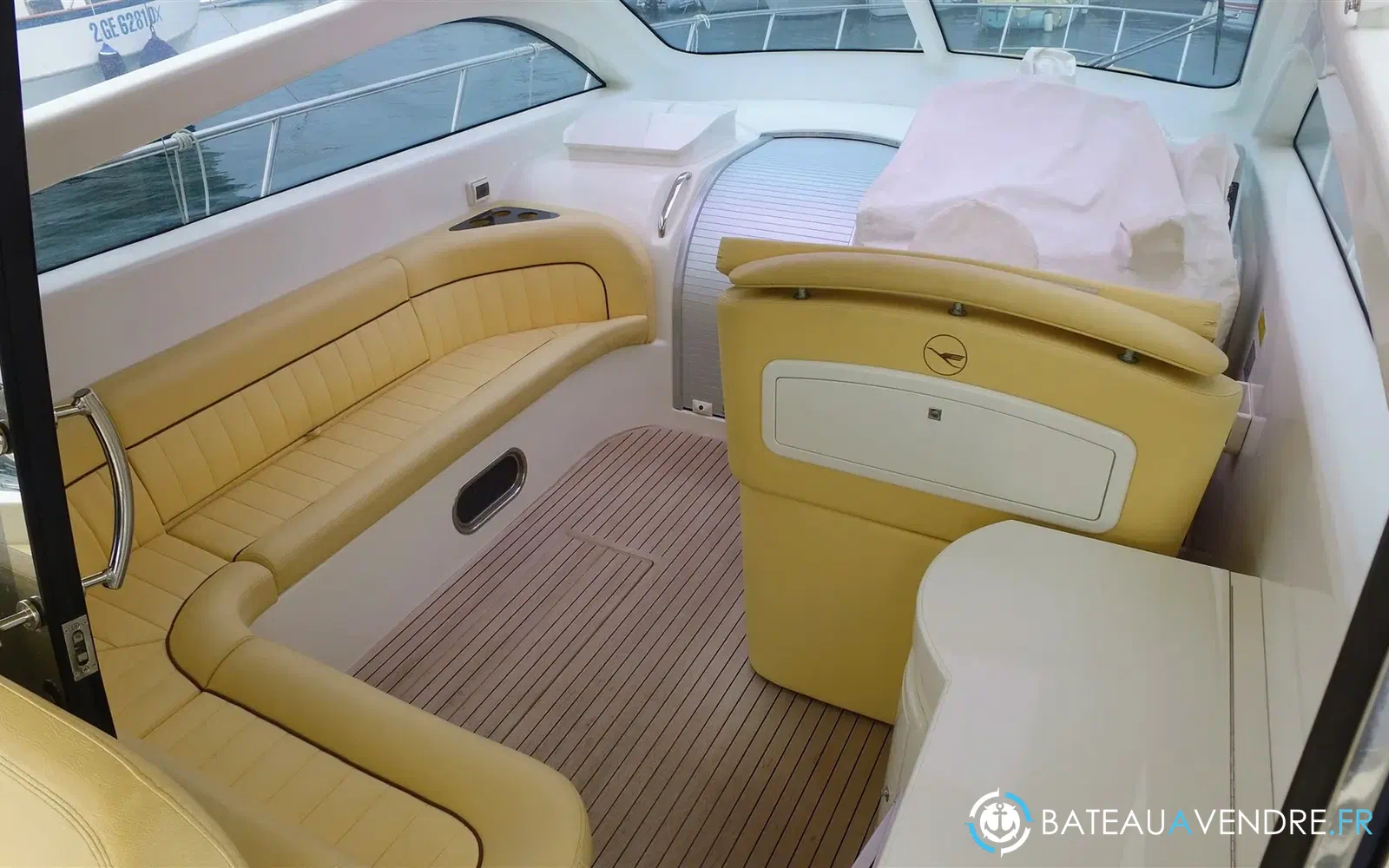 slider 9 Airon Marine 4300 T-Top