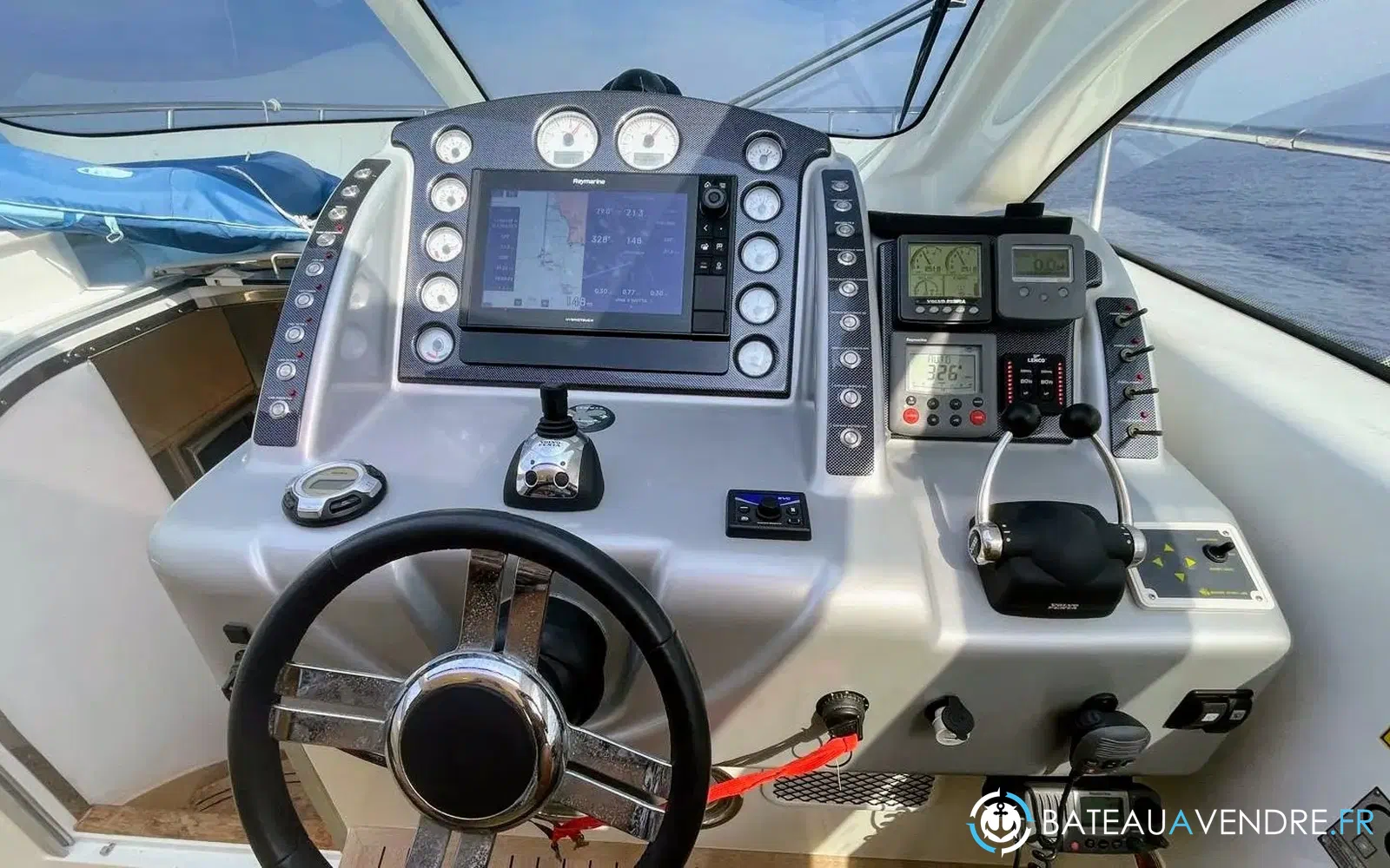 slider 12 Airon Marine 4300 T-Top