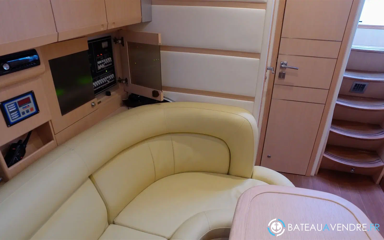slider 15 Airon Marine 4300 T-Top