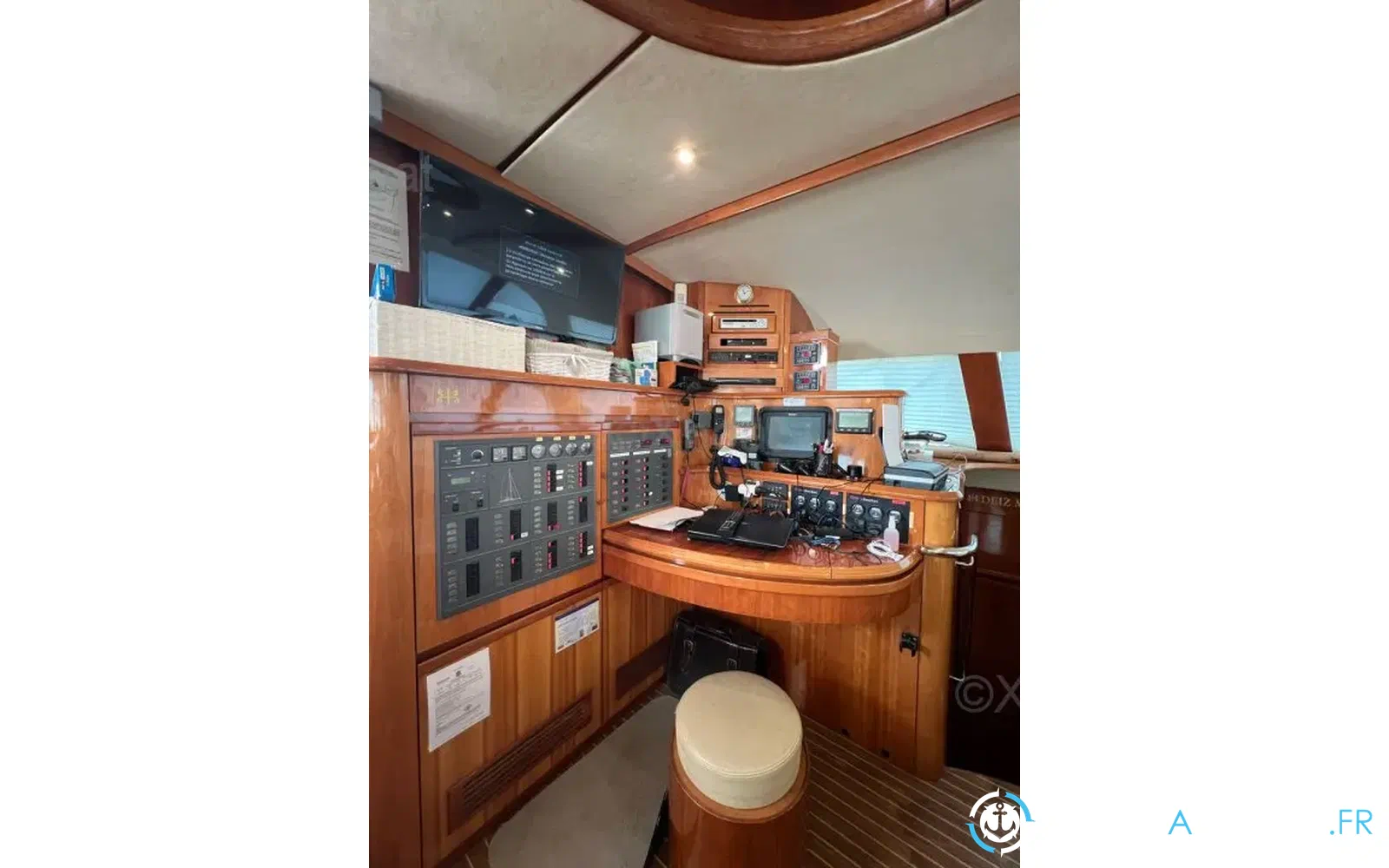 slider 3 Alliaura Marine Privilege 585