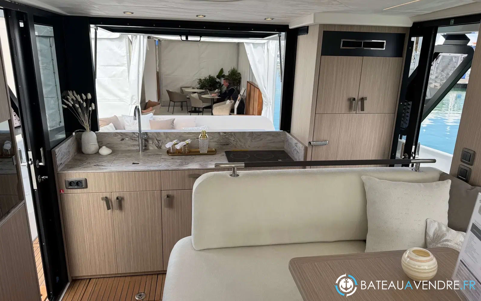 slider 5 Prestige Yachts F4.3