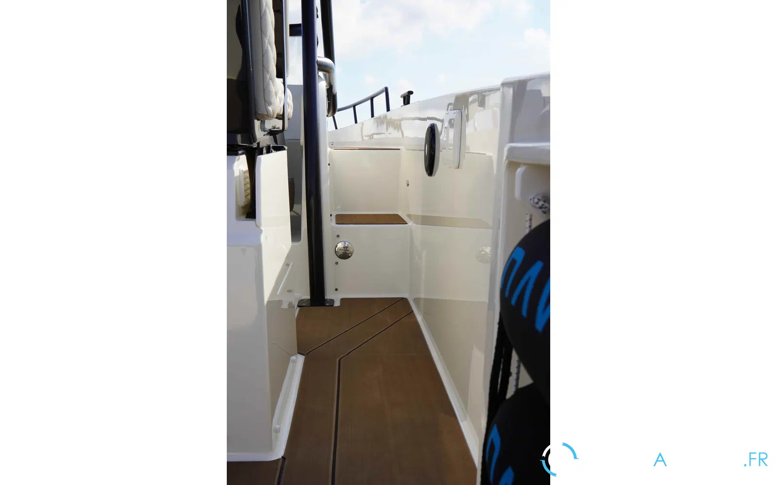 slider 16 Navan S30