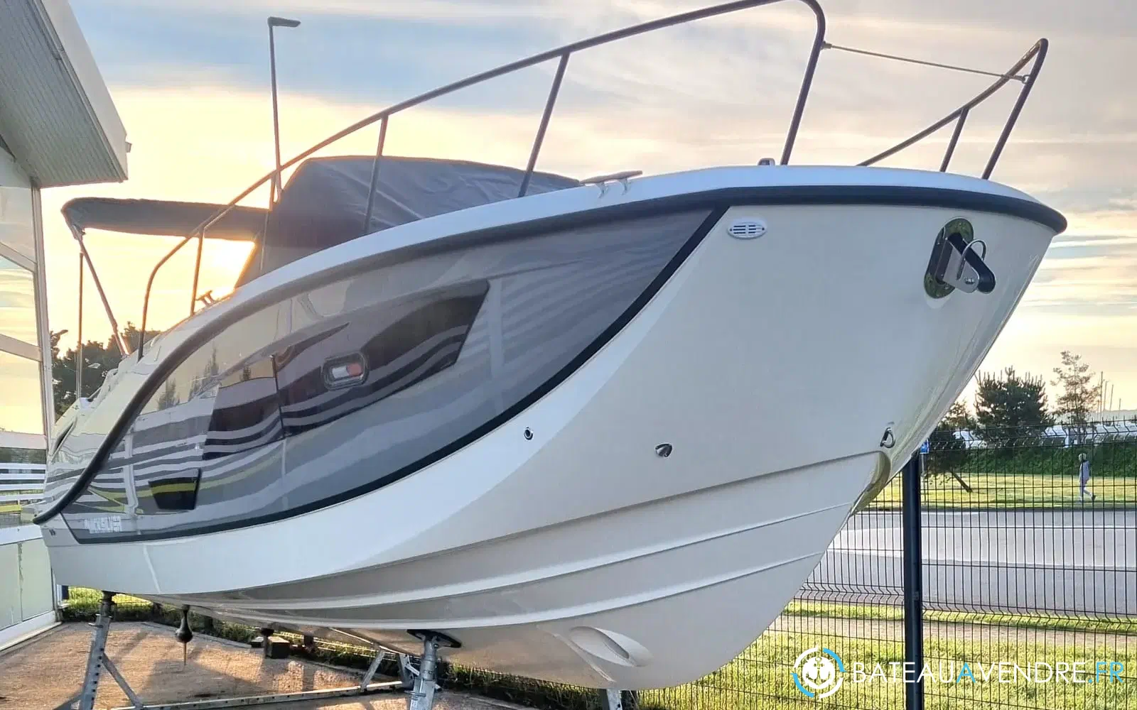 slider 0 Quicksilver Activ 875 Sundeck
