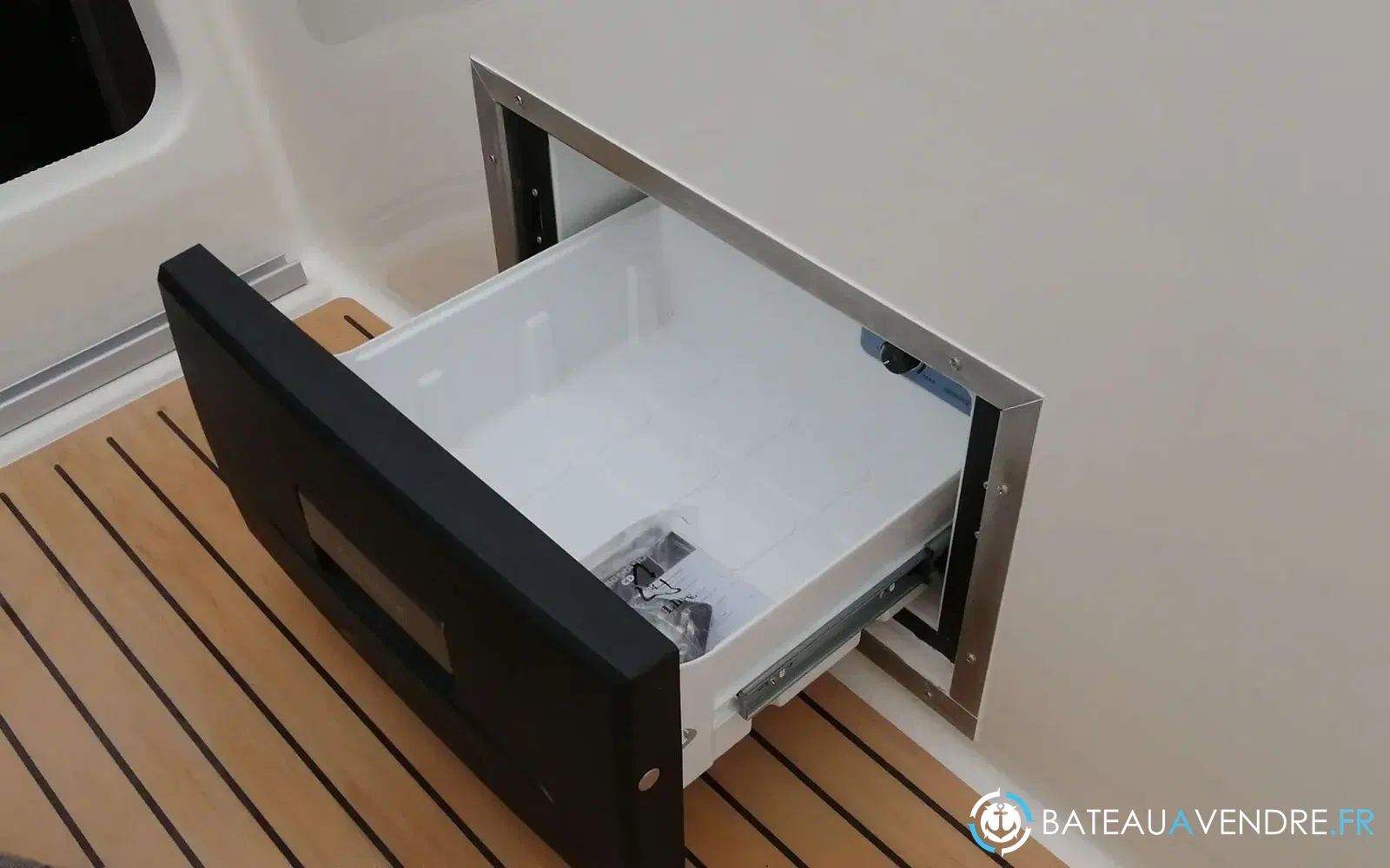 slider 10 Quicksilver Activ 875 Sundeck