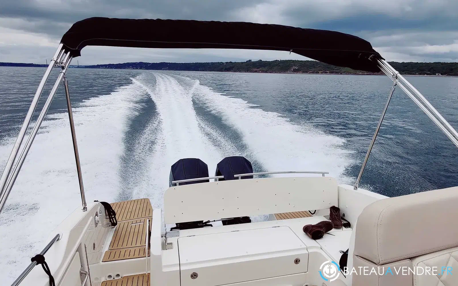 slider 4 Quicksilver Activ 875 Sundeck