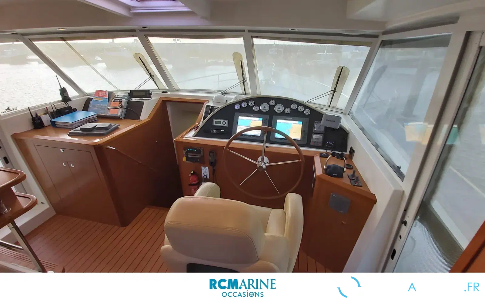slider 18 Beneteau Swift Trawler 52