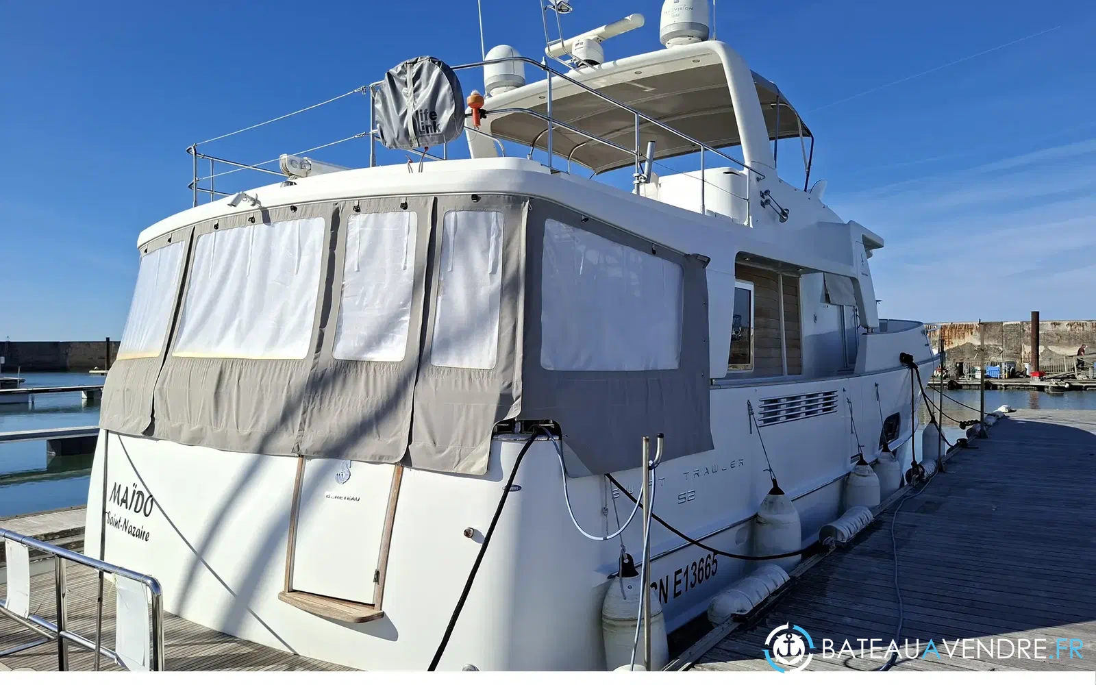 slider 35 Beneteau Swift Trawler 52